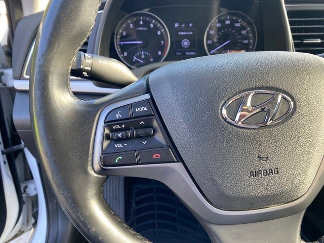 Used 2017 Hyundai Elantra Limited FWD image 19