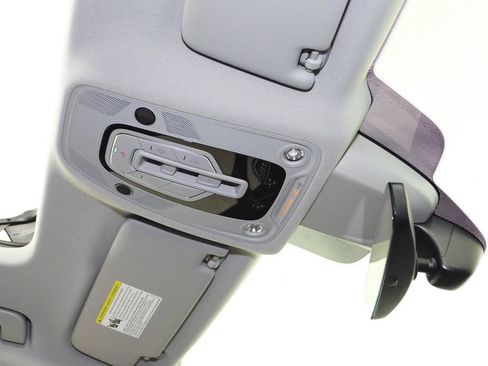 Used 2023 Audi Q5 2.0T Premium w/ Convenience Package image 17