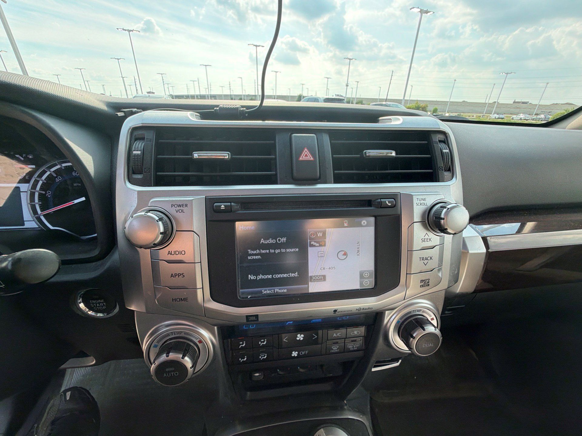 Used 2015 Toyota 4Runner Limited AWD/4WD image 18