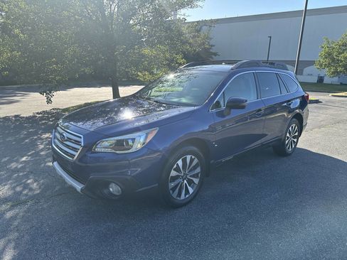 Used 2015 Subaru Outback 2.5i Limited image 3
