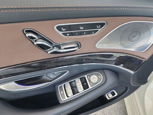 Used 2016 Mercedes-Benz S 550 Sedan image 23