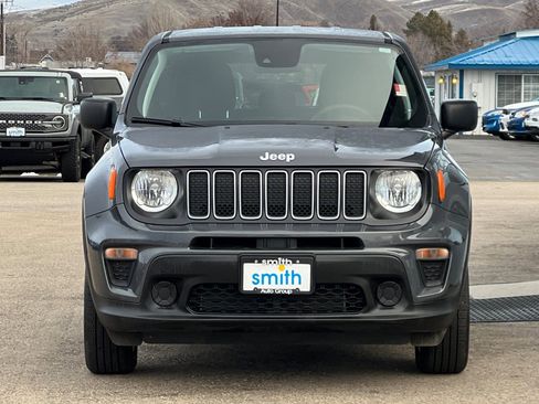 Used 2023 Jeep Renegade Latitude image 10