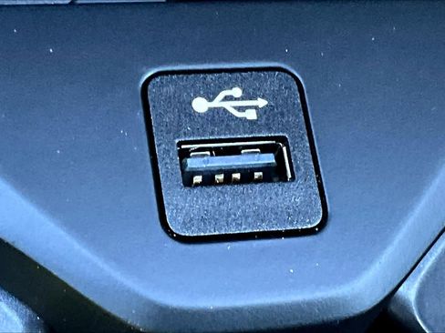 Certified 2025 BMW X6 xDrive40i image 36