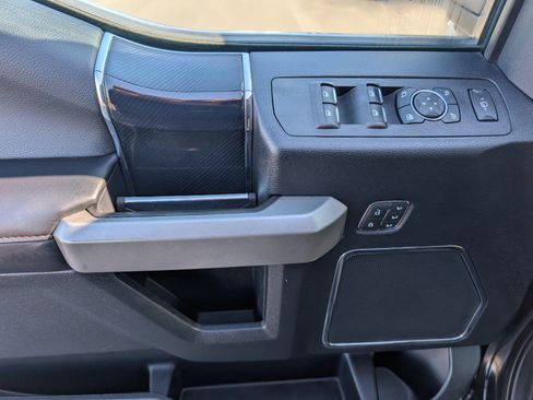 Used 2021 Ford F450 Platinum w/ FX4 Off-Road Package image 16