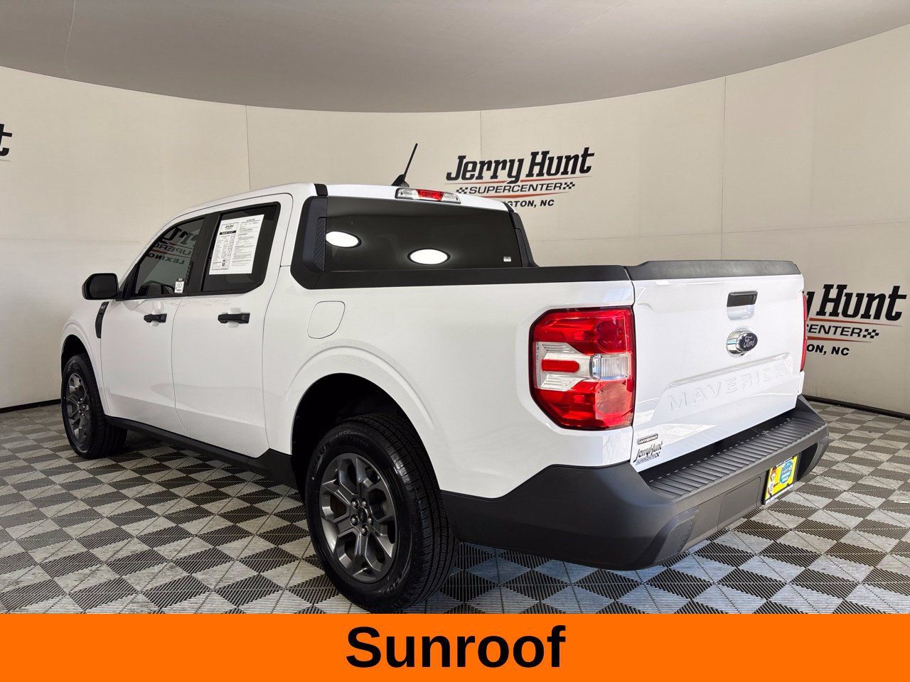 Used 2022 Ford Maverick XLT FWD image 9