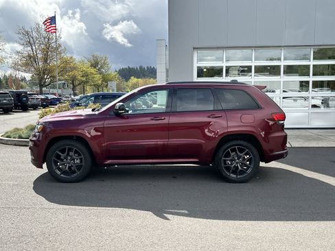 Used 2019 Jeep Grand Cherokee Limited X image 2