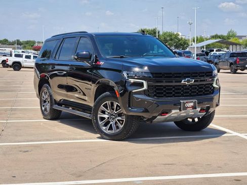 Used 2024 Chevrolet Tahoe Z71 w/ Luxury Package AWD/4WD image 2