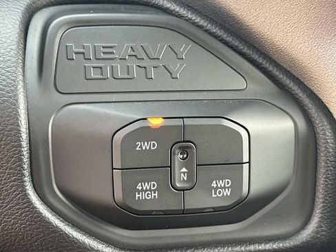 New 2026 RAM 2500 Laramie AWD/4WD image 28