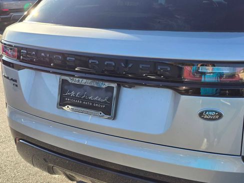 Used 2021 Land Rover Range Rover Velar R-Dynamic S image 13