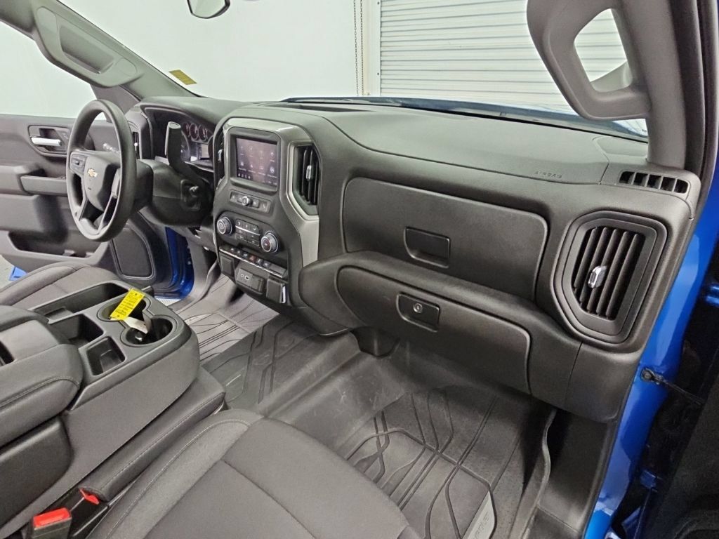 Certified 2024 Chevrolet Silverado 1500 Custom RWD image 32