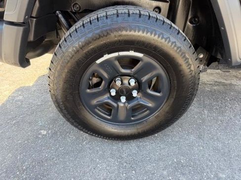 Used 2020 Jeep Wrangler Unlimited Sport image 12