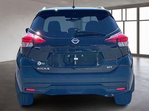 Used 2020 Nissan Kicks SR w/ SR Premium Package FWD image 6