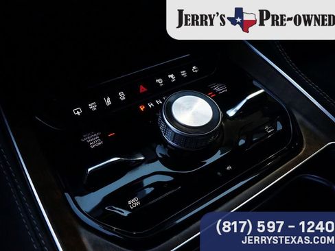 Used 2023 Jeep Grand Wagoneer Base 4D Sport Utility w/ Convenience Group III image 13