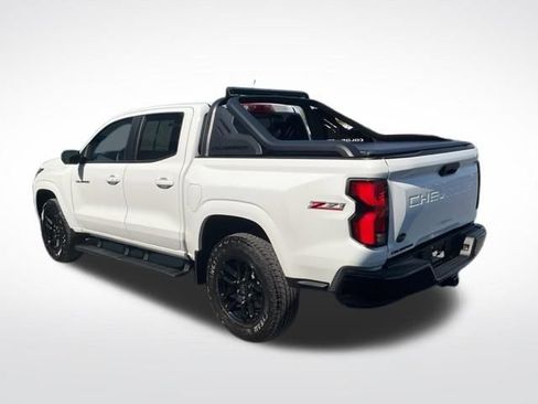 Used 2025 Chevrolet Colorado Z71 w/ Midnight Edition AWD/4WD image 14