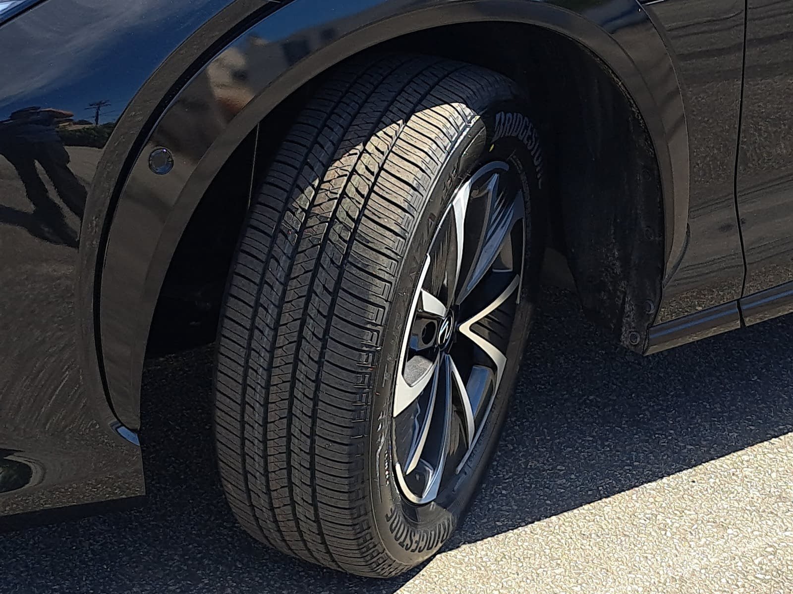 Used 2024 Lexus RZ 300e Premium w/ Technology Package FWD image 36