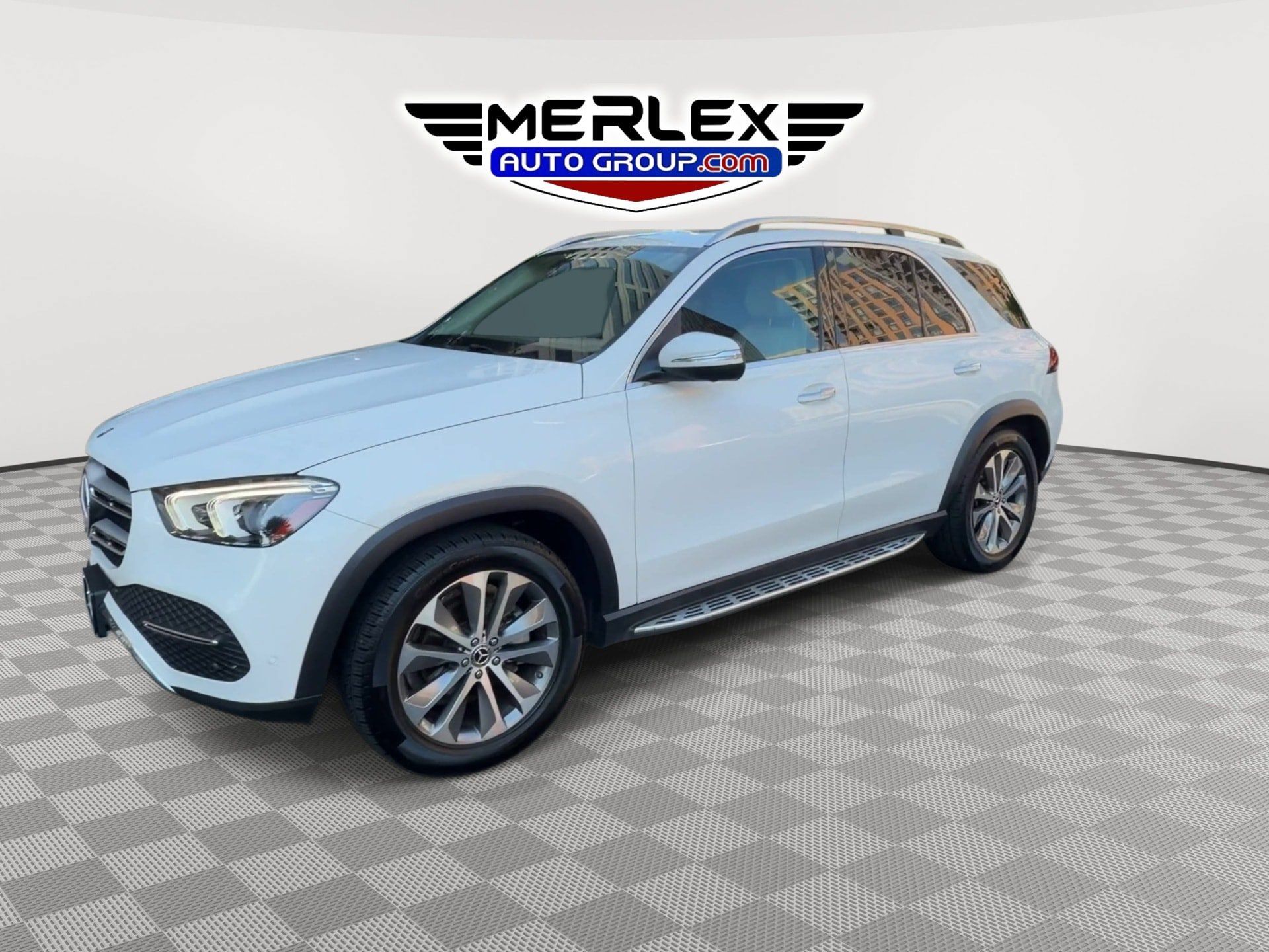 Used 2020 Mercedes-Benz GLE 350 4MATIC w/ Premium Package image 5