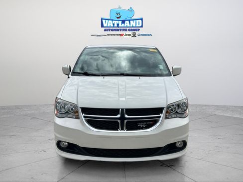 Used 2013 Dodge Grand Caravan SXT w/ UConnect Hands-Free Group FWD image 8