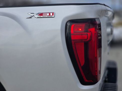 Used 2021 GMC Sierra 2500 SLT w/ SLT Premium Package image 13