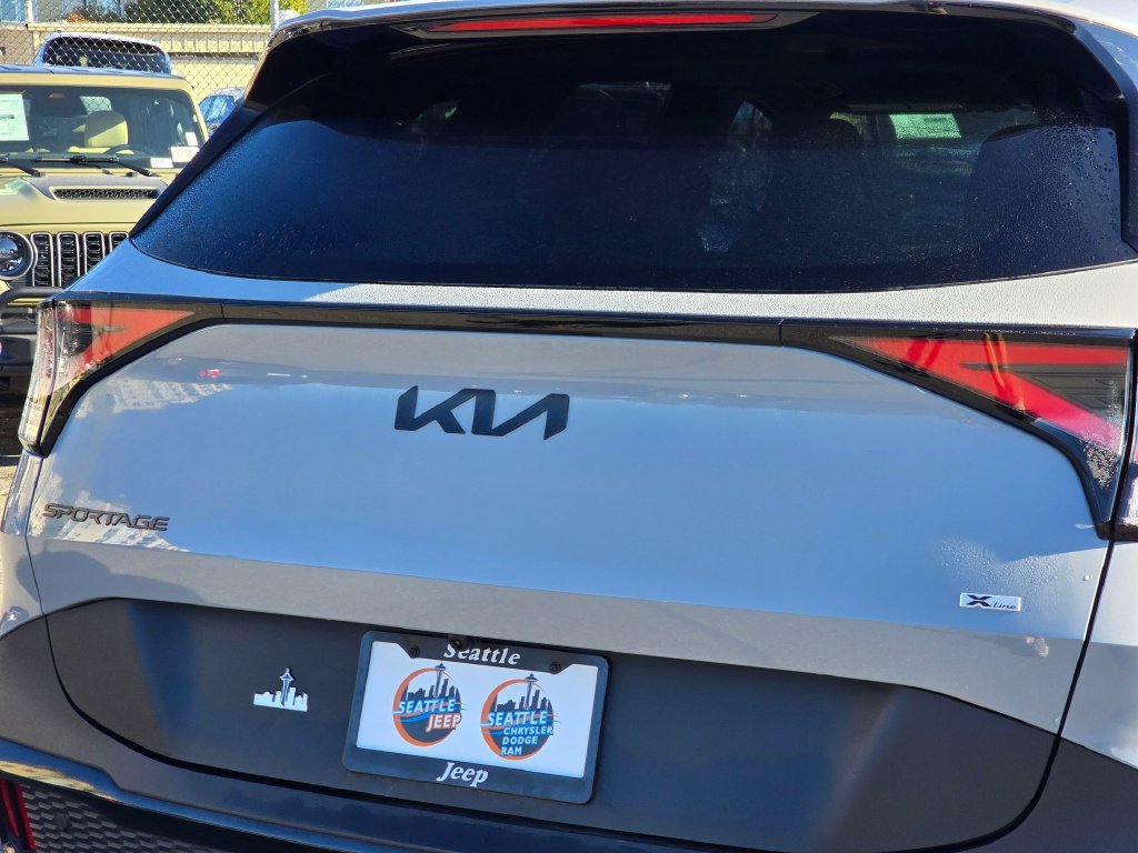 Used 2025 Kia Sportage X-Line w/ Premium Package AWD/4WD image 14