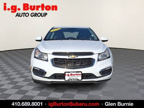 Used 2016 Chevrolet Cruze LT image 2