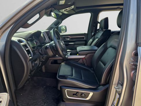 Used 2024 RAM 1500 Laramie image 9