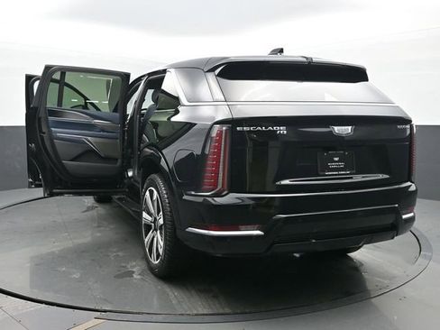 New 2025 Cadillac Escalade IQ Luxury 2 image 58