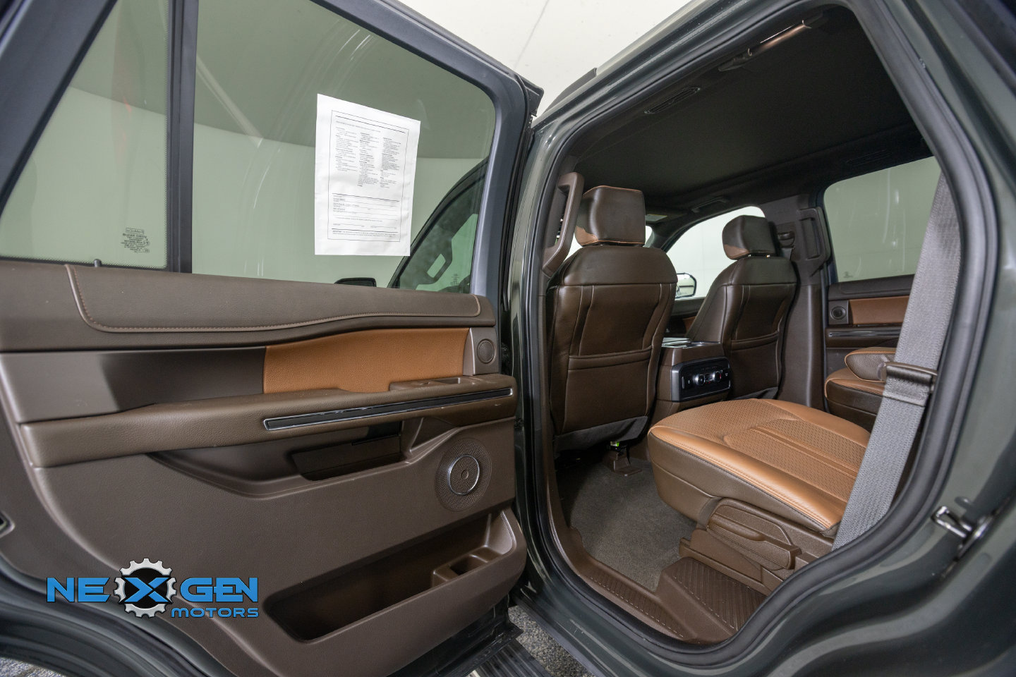 Used 2023 Ford Expedition King Ranch AWD/4WD image 28