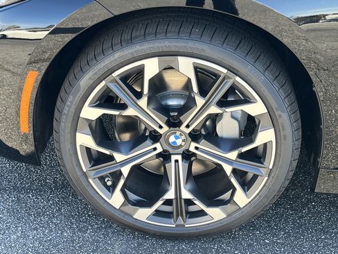 New 2026 BMW 330i Sedan w/ Convenience Package image 28