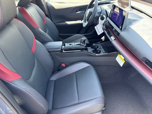 New 2026 Toyota Prius Plug-In Hybrid FWD image 14