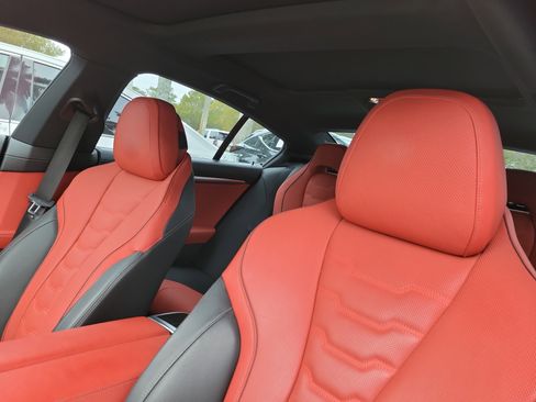 Used 2023 BMW M850i Gran Coupe xDrive w/ M Sport Professional Package image 18