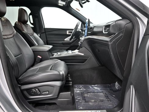 Used 2020 Ford Explorer Platinum AWD/4WD image 27