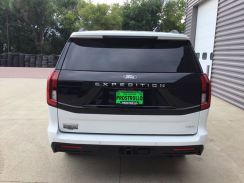 New 2026 Ford Expedition Max Active AWD/4WD image 4