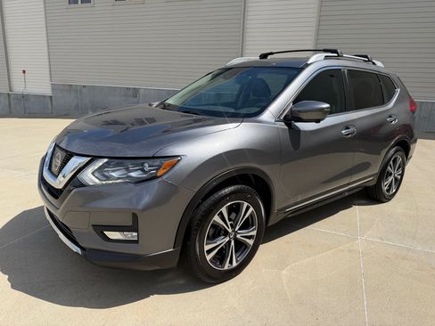 Used 2017 Nissan Rogue SL w/ SL Premium Package AWD/4WD image 7