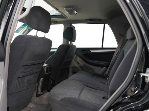 Used 2005 Toyota 4Runner Sport AWD/4WD image 17