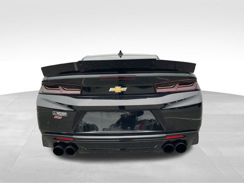 Used 2016 Chevrolet Camaro SS image 7