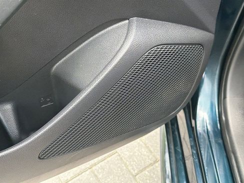 Used 2019 Toyota Corolla SE FWD image 16