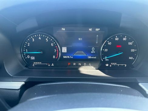 Used 2023 Ford Explorer XLT w/ Equipment Group 202A AWD/4WD image 13