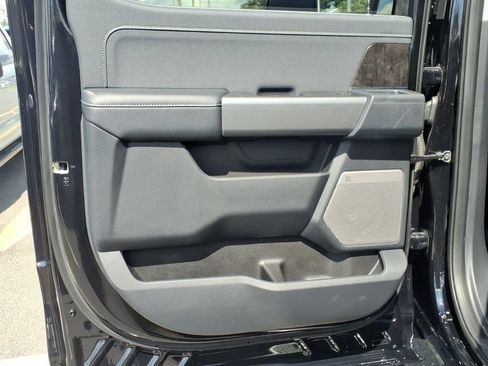 Used 2026 Ford F250 Lariat w/ Tremor Off-Road Package AWD/4WD image 18