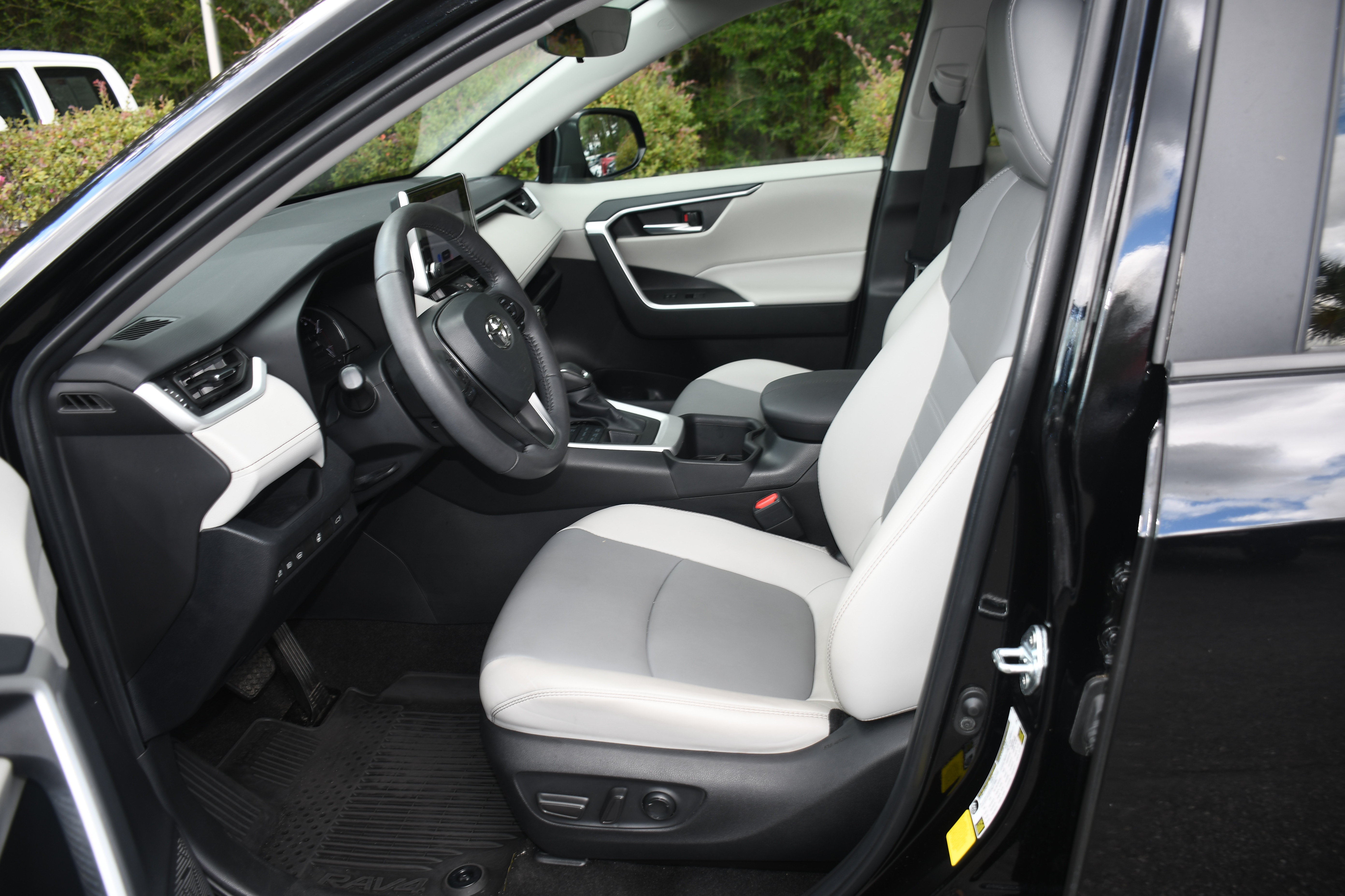 Certified 2024 Toyota RAV4 XLE Premium w/ Weather Package AWD/4WD image 8