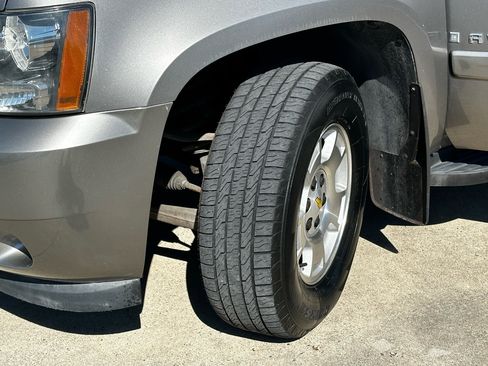 Used 2008 Chevrolet Avalanche LT w/ Convenience Package #1 image 45