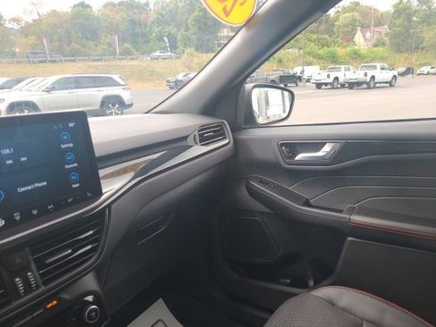 Used 2023 Ford Escape ST-Line w/ Tech Pack #1 image 16