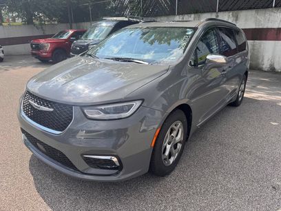 Used 2022 Chrysler Pacifica Limited