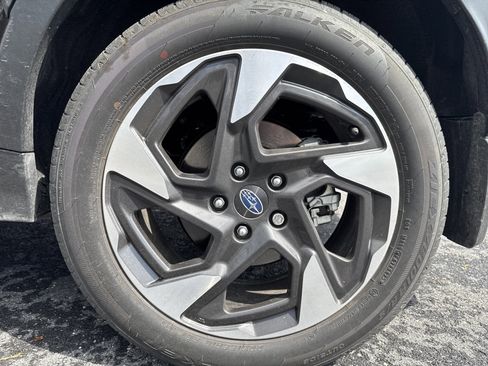 Certified 2025 Subaru Crosstrek 2.5i Limited image 25