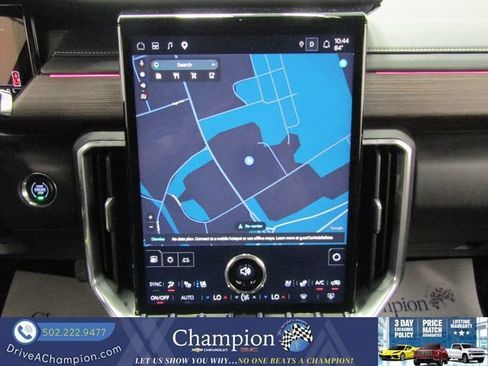 Certified 2026 GMC Acadia Denali w/ Super Cruise Package FWD image 5