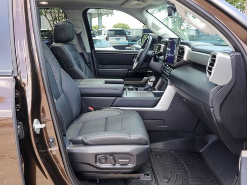 Used 2024 Toyota Sequoia Limited AWD/4WD image 9