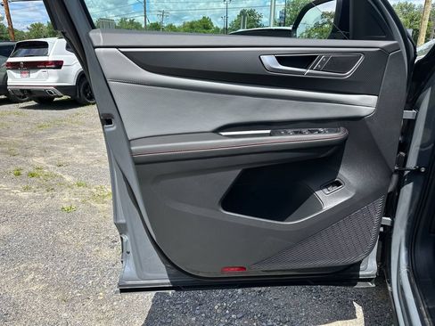 New 2026 Volkswagen Atlas Peak Edition AWD/4WD image 10