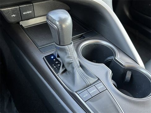 Used 2023 Toyota Camry SE image 25