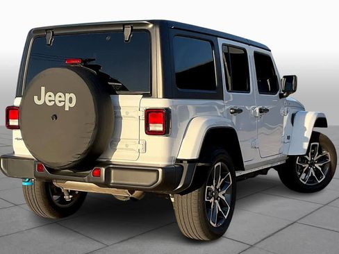 Used 2024 Jeep Wrangler Sport S w/ Convenience Group image 13