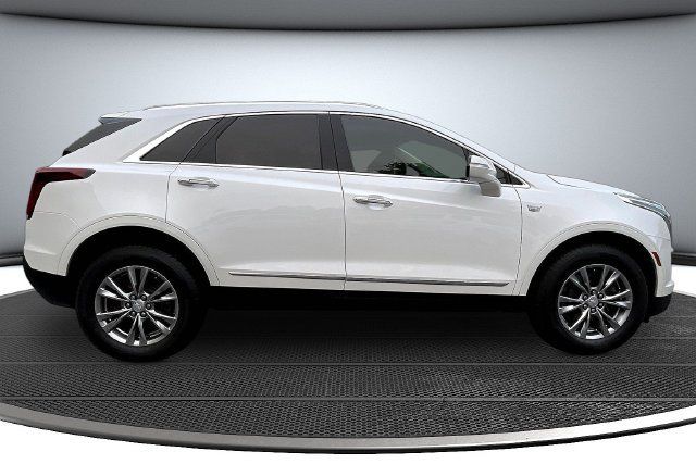 Used 2021 Cadillac XT5 Premium Luxury FWD image 4