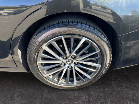 Used 2025 Lexus ES 300h w/ Premium Package FWD image 14